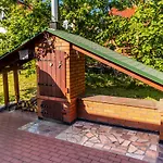 Caloroczne Cameo Nad Jeziorem Zarnowieckim *