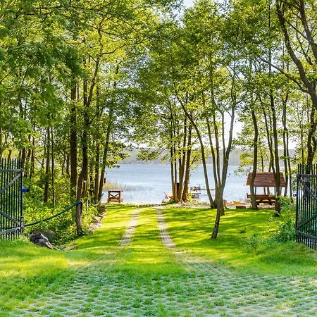 Caloroczne Cameo Nad Jeziorem Zarnowieckim Lubkowo