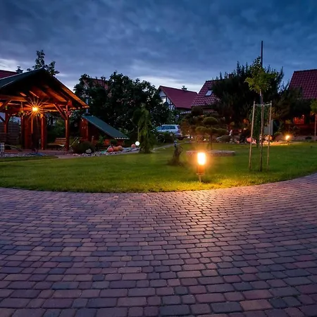 Tatil Evi Caloroczne Cameo Nad Jeziorem Zarnowieckim *