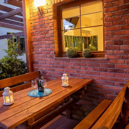 Caloroczne Cameo Nad Jeziorem Zarnowieckim Tatil Evi