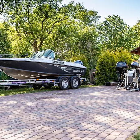 Caloroczne Cameo Nad Jeziorem Zarnowieckim Prázdninový dům