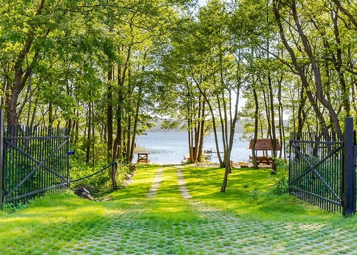 Caloroczne Cameo Nad Jeziorem Zarnowieckim Lubkowo